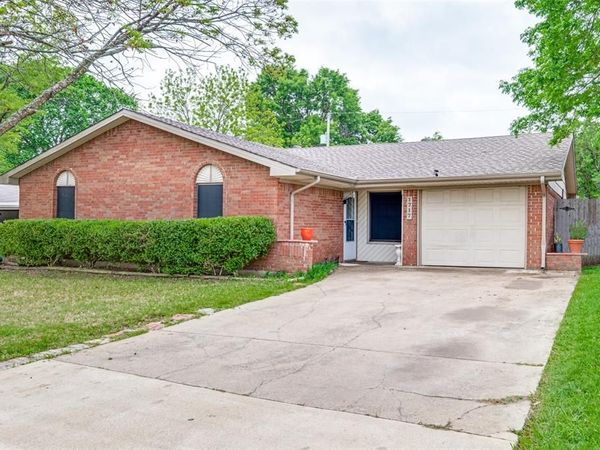 1717 Parkhaven Drive, Seagoville, TX 75159