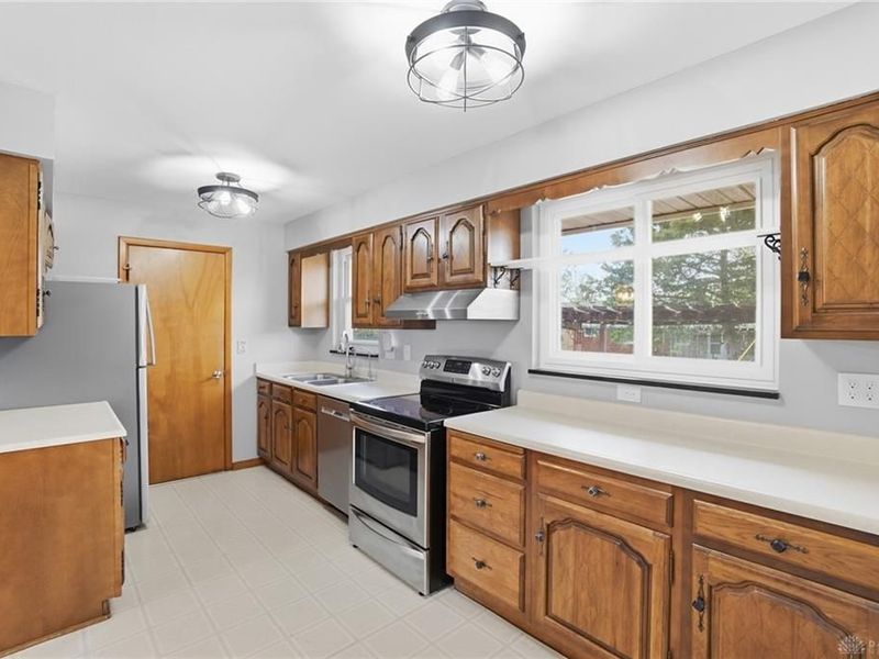 807 Sequoia Court, Dayton, OH 45419 Photo 15