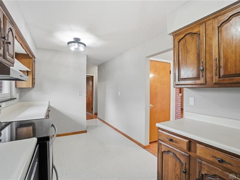 807 Sequoia Court, Dayton, OH 45419 Photo 16