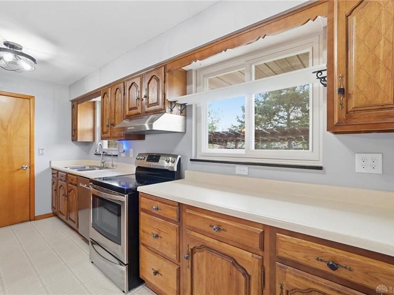 807 Sequoia Court, Dayton, OH 45419 Photo 18