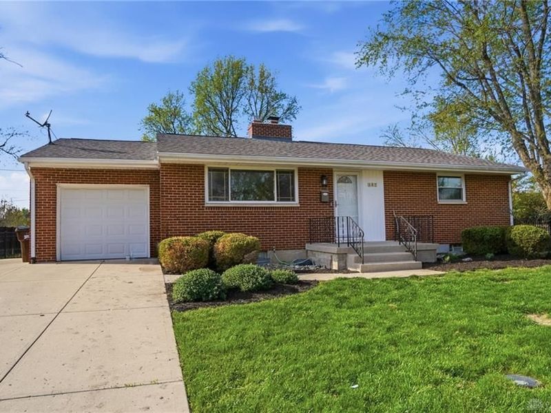 807 Sequoia Court, Dayton, OH 45419 Photo 2