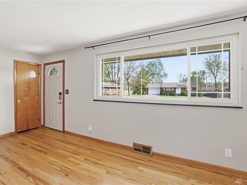 807 Sequoia Court, Dayton, OH 45419 Photo 5