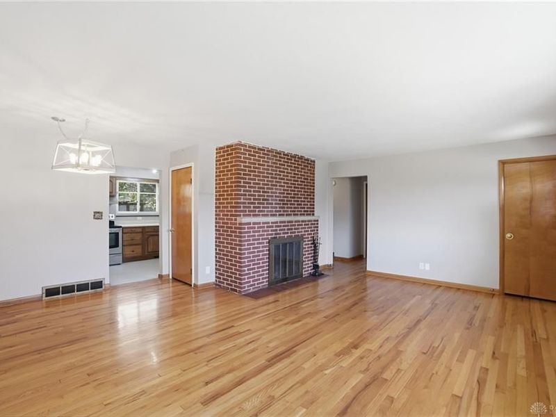 807 Sequoia Court, Dayton, OH 45419 Photo 8