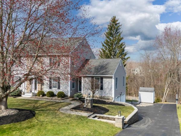 13 Wood Duck Place, Waterford, NY 12188