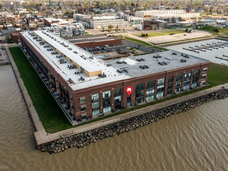 401 W Shoreline Drive, Unit 261, Sandusky, OH 43016 Photo 3