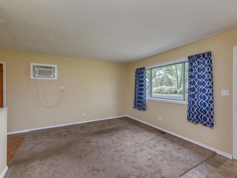 253 Lutz Drive, Englewood, OH 45322 Photo 13