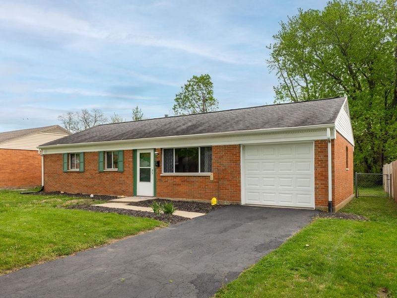 253 Lutz Drive, Englewood, OH 45322 Photo 2