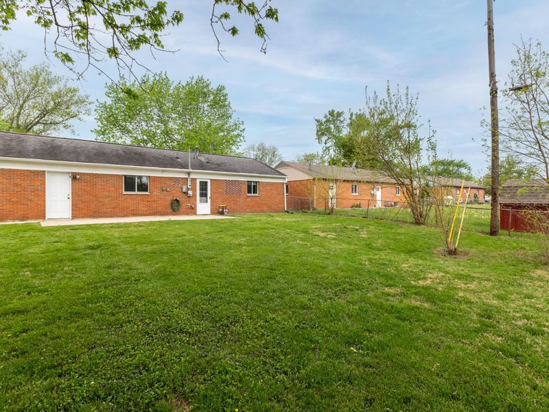 253 Lutz Drive, Englewood, OH 45322 Photo 8