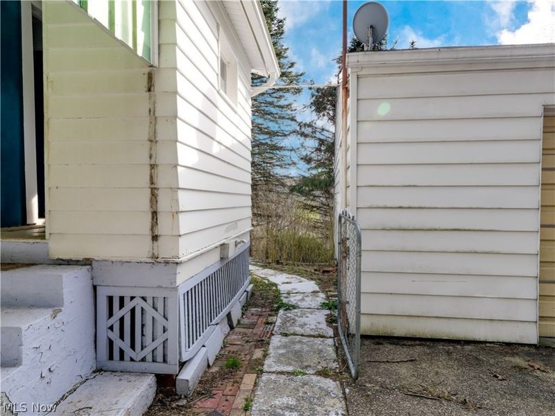 426 Queisner Avenue, Lowellville, OH 44436 Photo 29