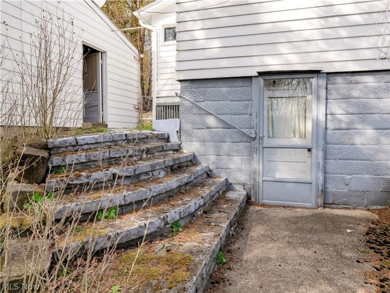 426 Queisner Avenue, Lowellville, OH 44436 Photo 30