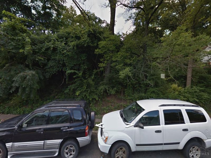 825 Wells Street, Cincinnati, OH 45205 Photo 2