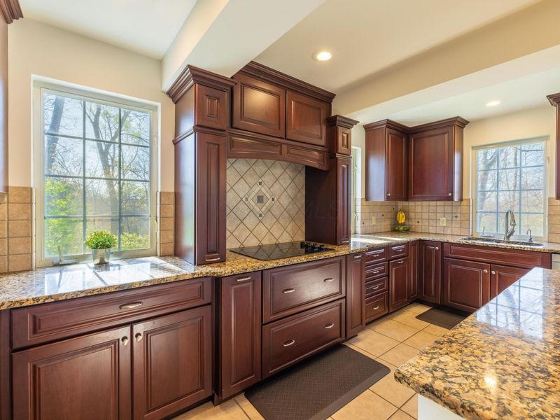 10965 Northpoint Drive, Athens, OH 45701 Photo 12