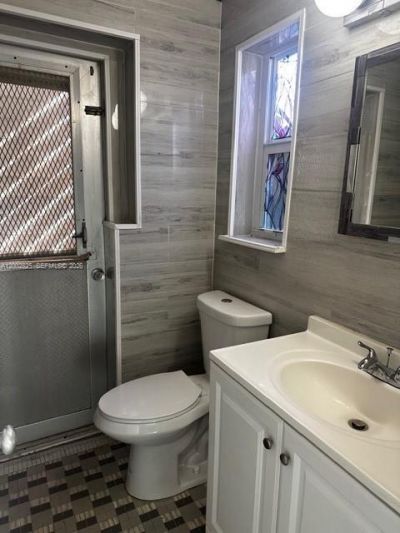 540 NW 108th St, Miami, FL 33168 Photo