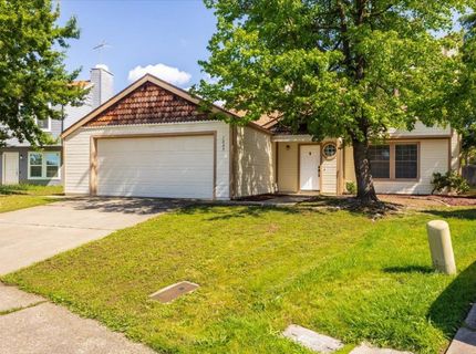 1049 Old Mill Cir, Roseville, CA 95747 Photo