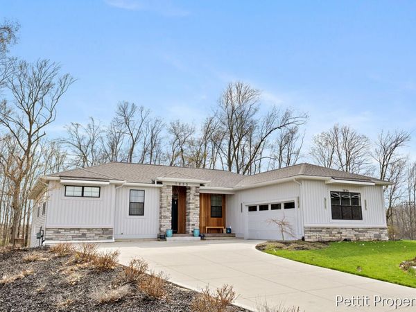 1835 Gloryfield Drive SW, Byron Center, MI 49315