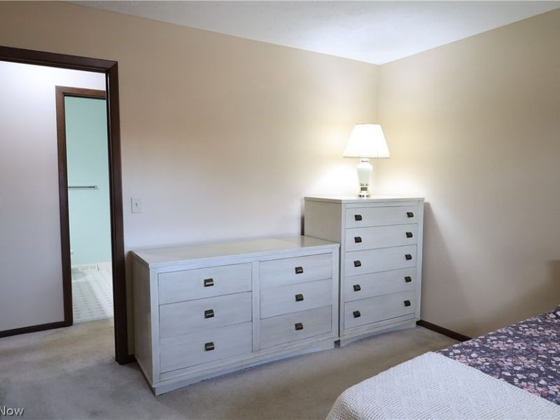 6663 Donna Rae Drive, Seven Hills, OH 44131 Photo 23