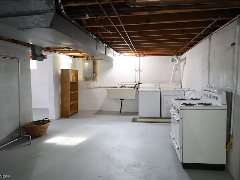 6663 Donna Rae Drive, Seven Hills, OH 44131 Photo 37