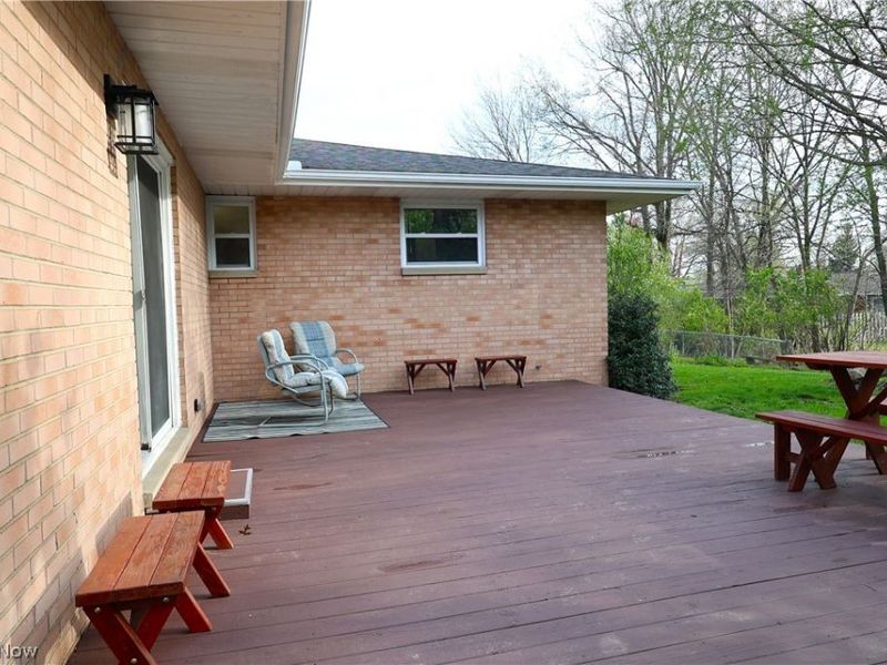 6663 Donna Rae Drive, Seven Hills, OH 44131 Photo 5