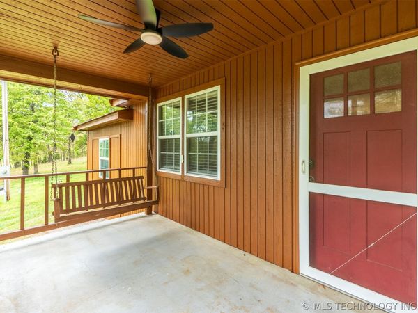 855 SE 683 , Locust Grove, OK 74352