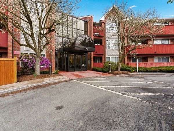 100 Rosemary Way, Unit 231, Needham, MA 02494