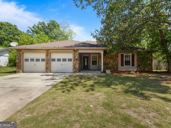 104 Haag Drive, Warner Robins, GA 31093