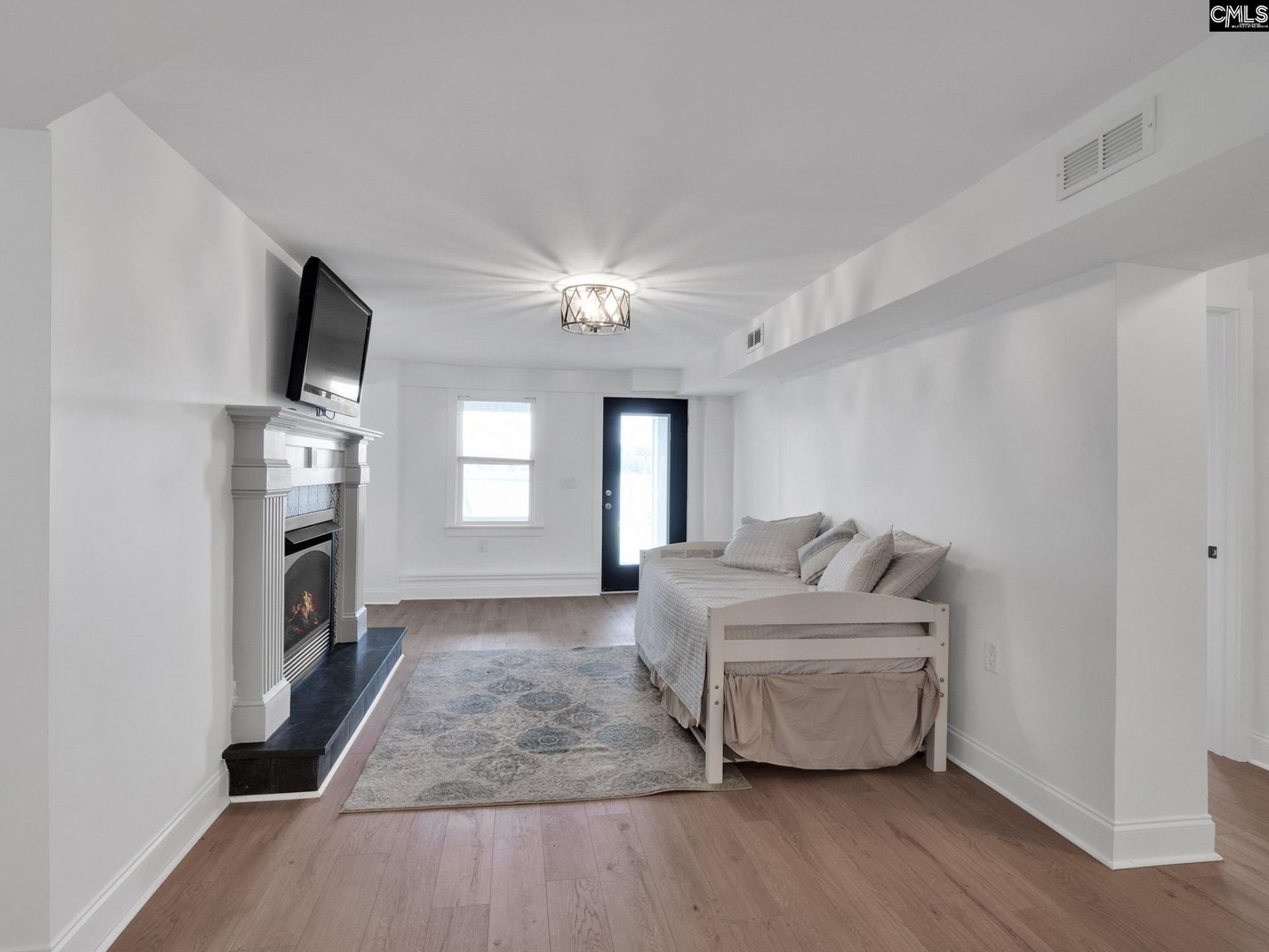 1513 Molly Creek Circle Photo 4