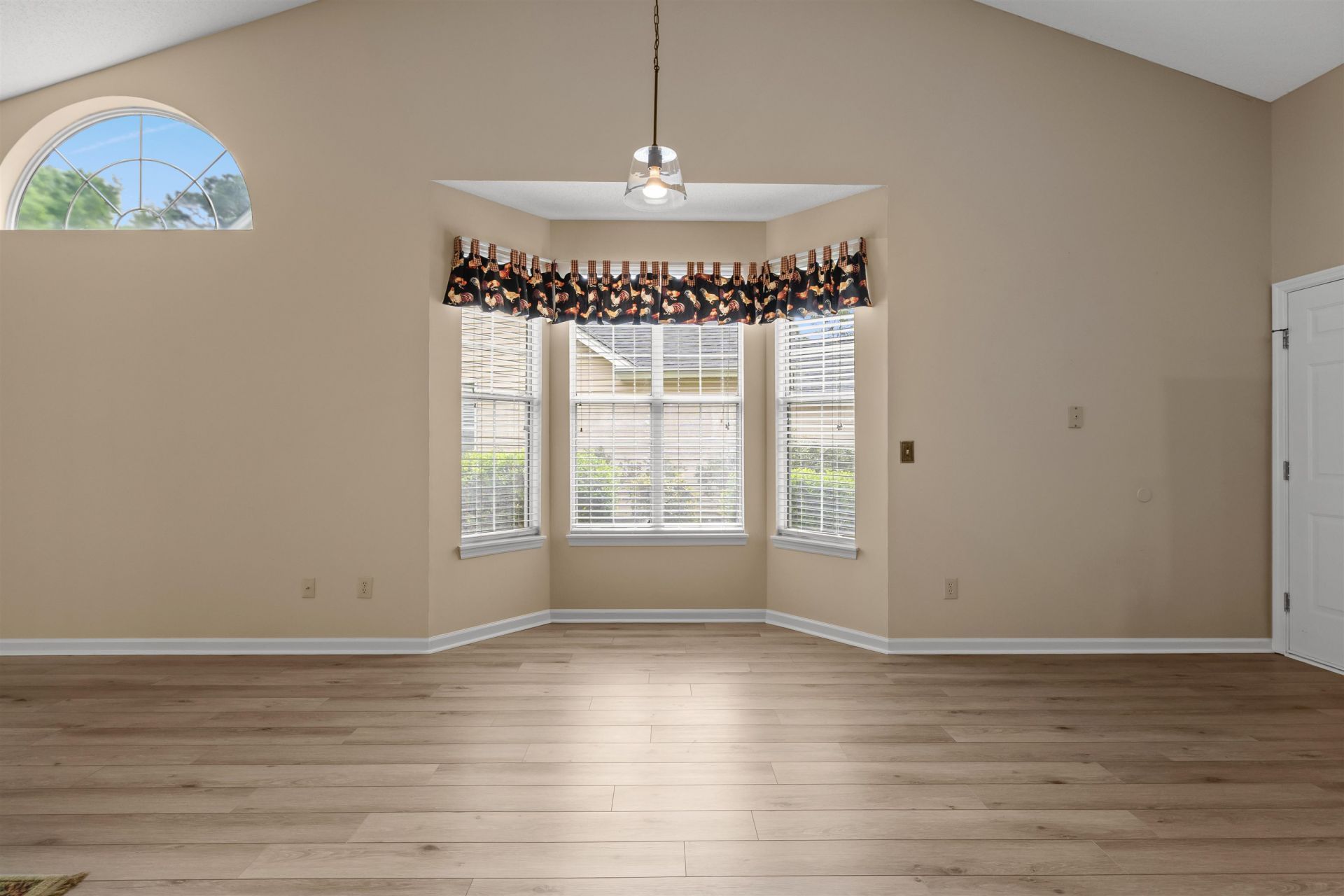 1209 Loblolly Ln. Photo 22