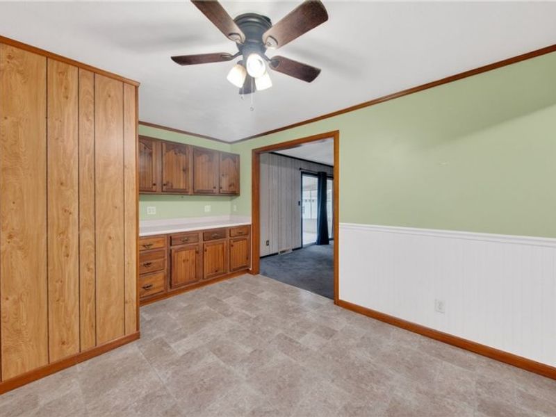 16504 Shelby Drive, Brook Park, OH 44142 Photo 11