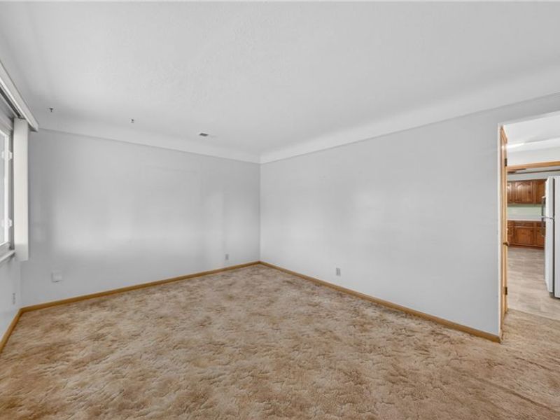 16504 Shelby Drive, Brook Park, OH 44142 Photo 2