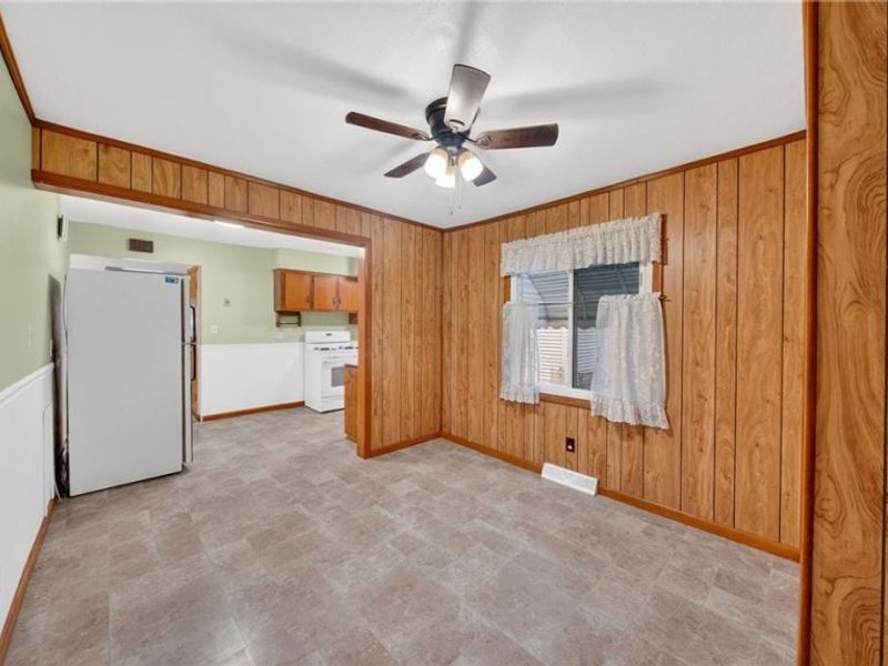 16504 Shelby Drive, Brook Park, OH 44142 Photo 9