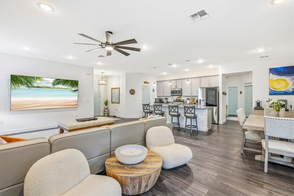 858 George Street, Sebastian, FL 32958 Photo