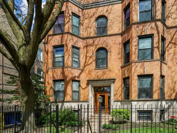 908 W Grace Street, Unit 3, Chicago, IL 60613