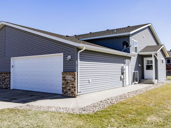 4754 34th Avenue S, Fargo, ND 58104