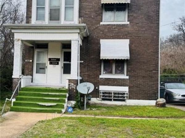 5939 Etzel Avenue , St Louis, MO 63112