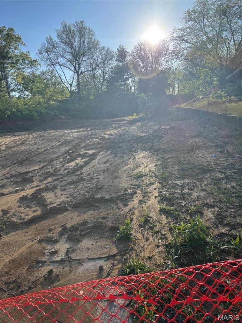 23 Saint Alfred Road, Saint Louis, MO 63132 Main Photo