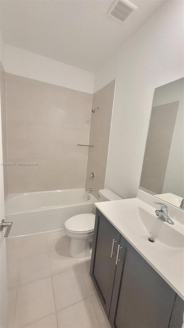 14708 SW 181st Ter , Miami, FL 33187 Photo