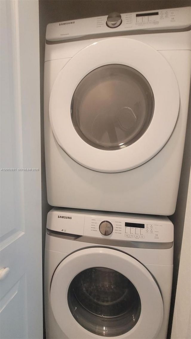 14708 SW 181st Ter , Miami, FL 33187 Photo