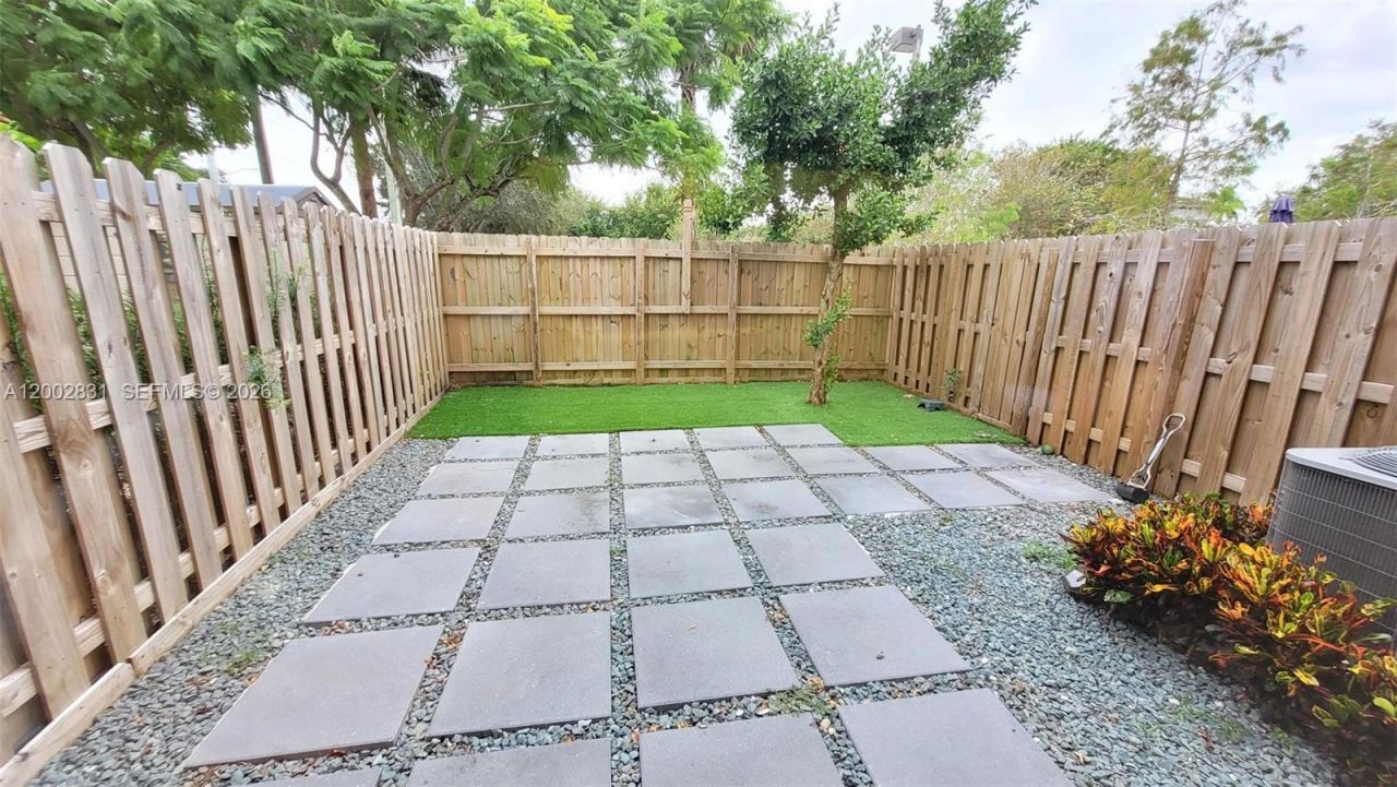 14708 SW 181st Ter , Miami, FL 33187 Photo