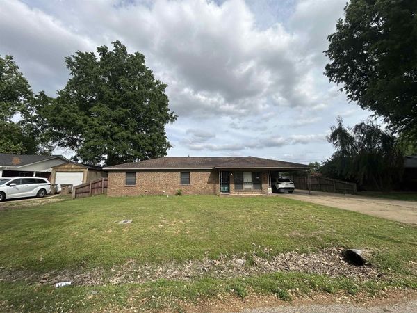 806 Rowena St, Wynne, AR 72396