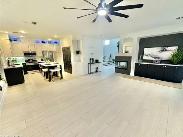 10637 TURQUOISE VALLEY Drive, Las Vegas, NV 89144