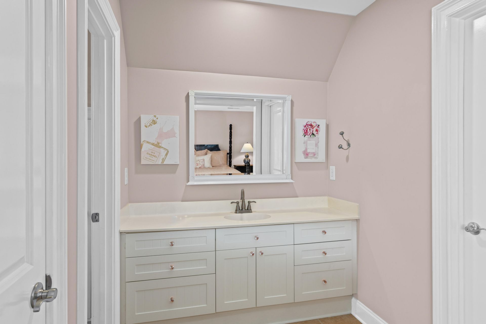 127 Drew Lane Photo 36