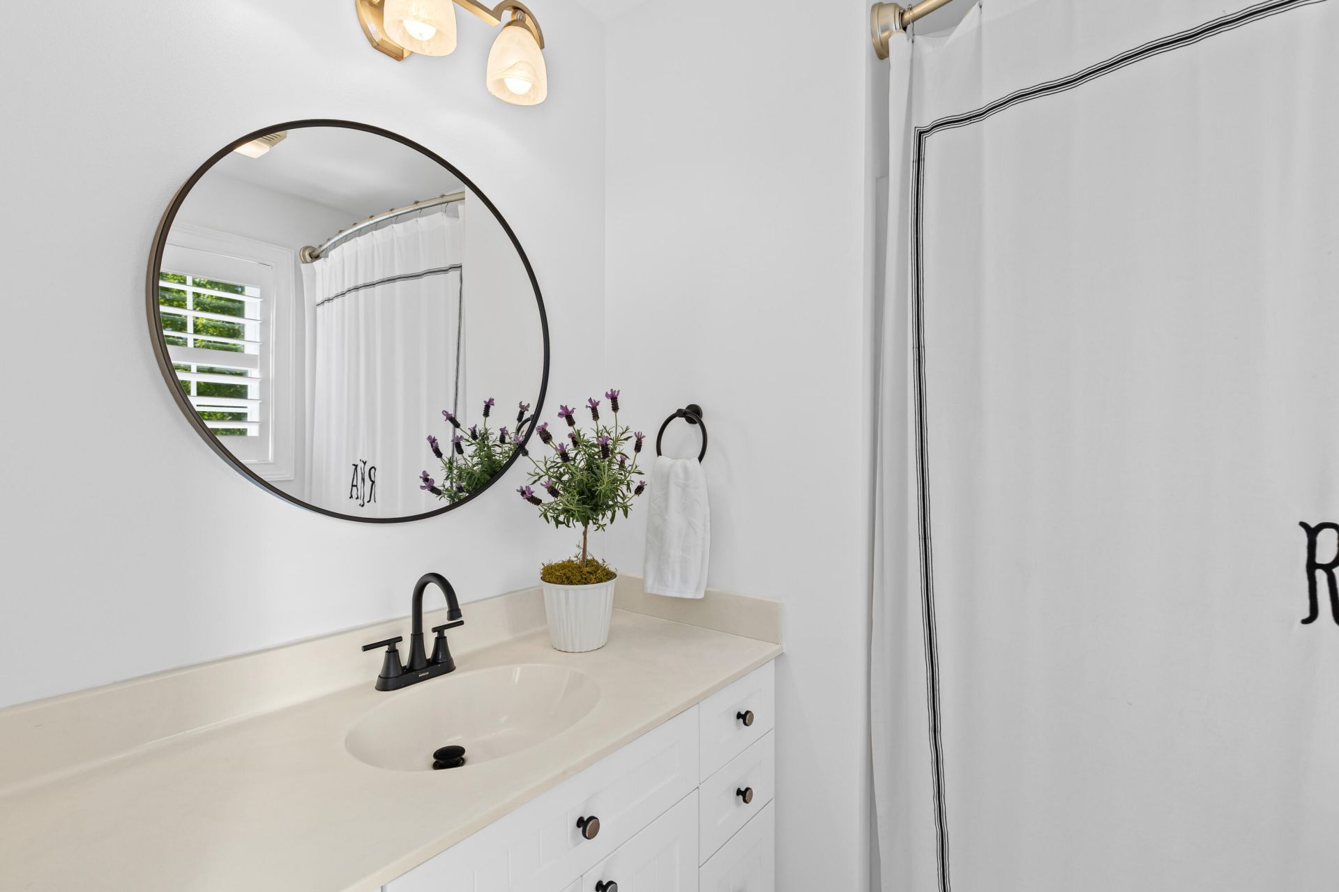 127 Drew Lane Photo 38