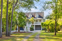 127 Drew Lane photo 4