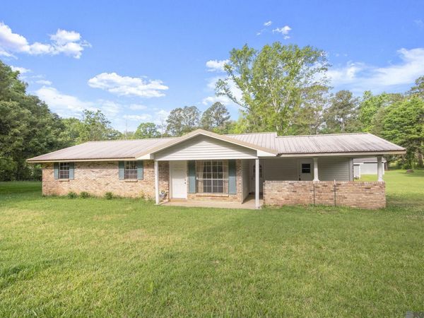 10590 Pine St, Clinton, LA 70722