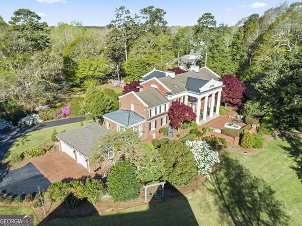 22 Sanford Drive, Newnan, GA 30263