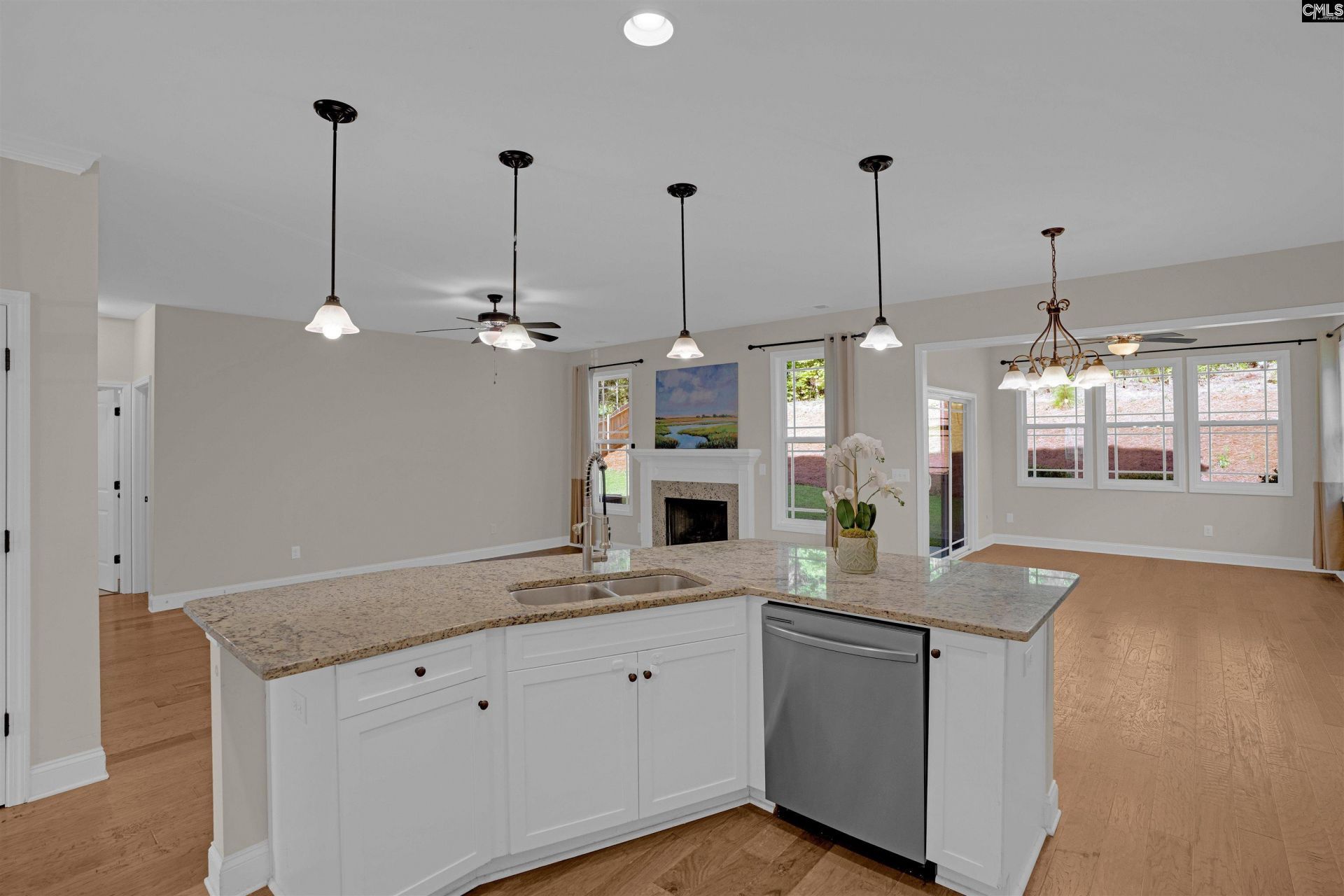 107 Riggs Drive  Photo 7