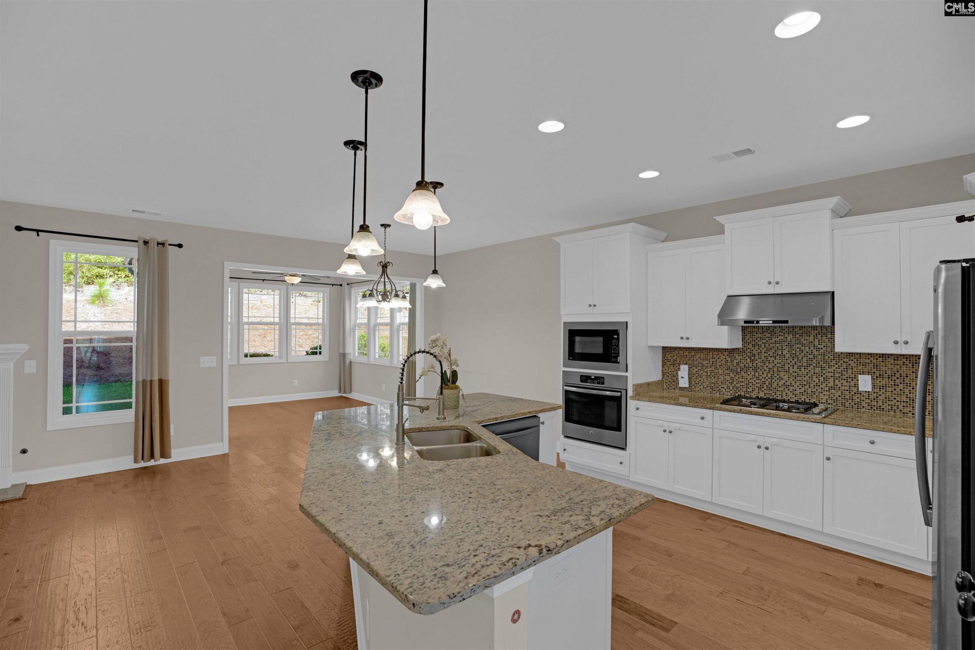 107 Riggs Drive  Photo 4