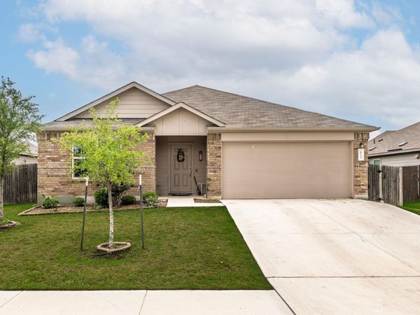 423 Bluejack WAY , Hutto, TX 78634