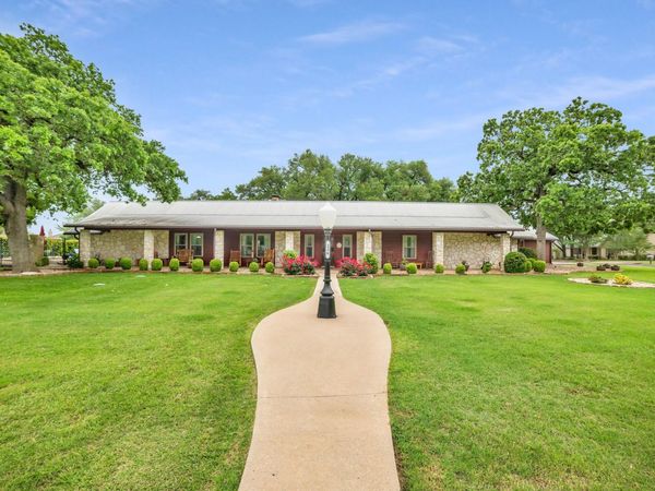 236 Olde Oak DR , Georgetown, TX 78633