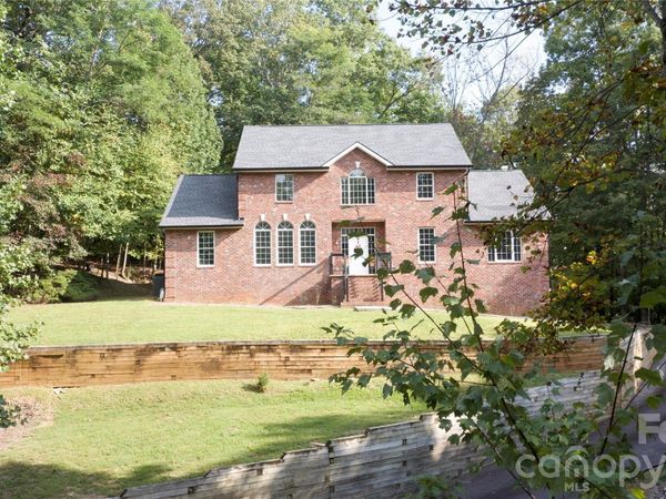 1064 Skye Drive, Pisgah Forest, NC 28768